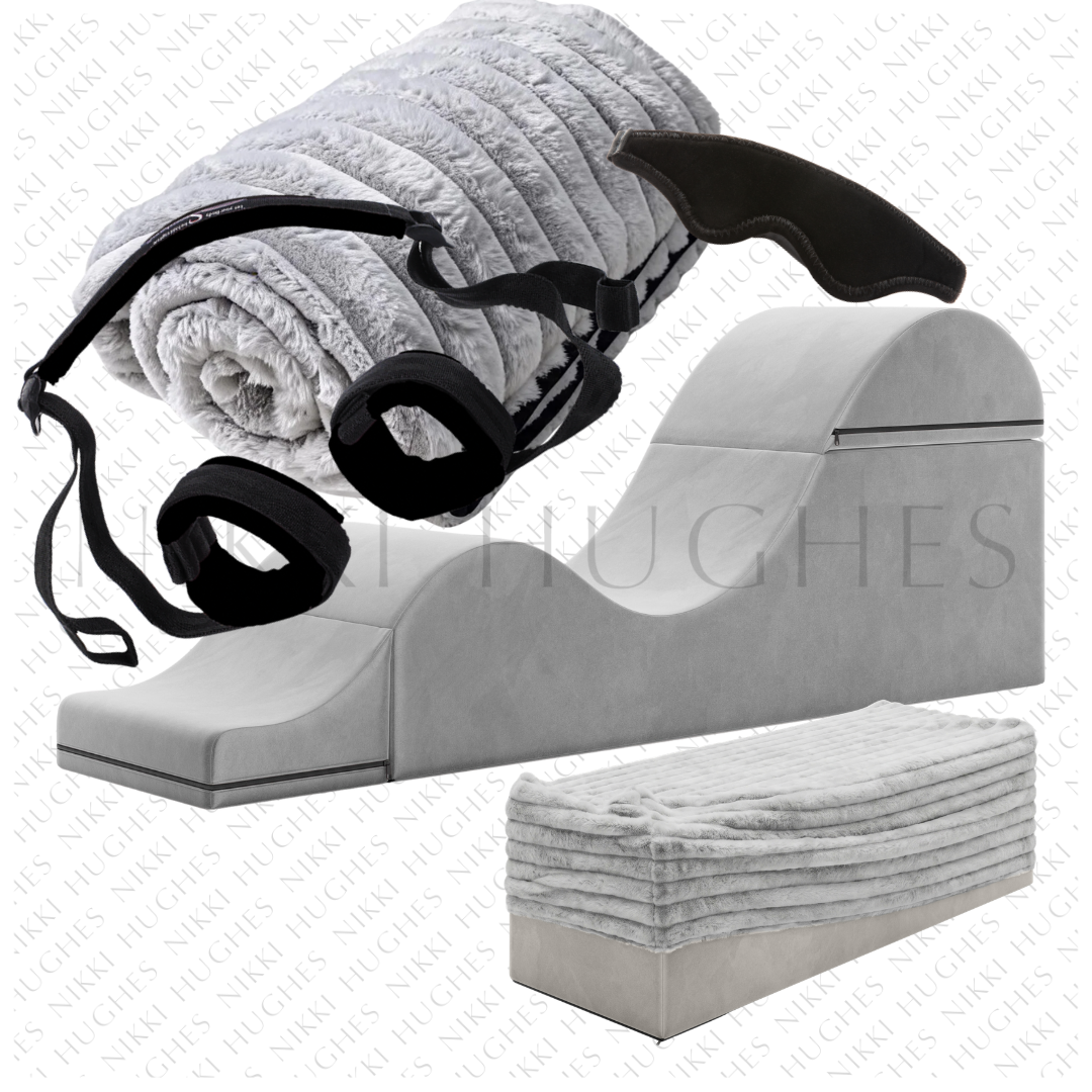 The Royal Chaise - Nikki Hughes Exclusive. (Free U.S Shipping)
