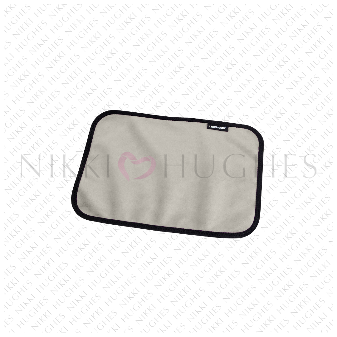 Fascinator Toy Pad