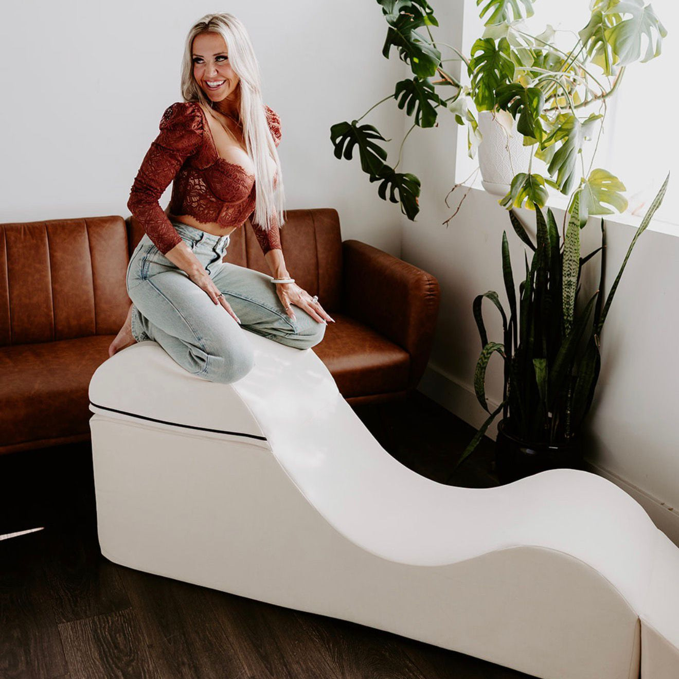 Viral - Convertible Chaise + Bench